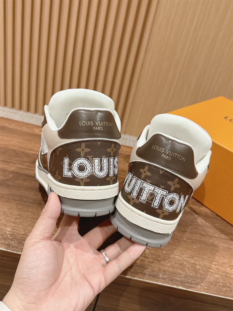 LOUIS VUITTON LV TRAINER SNEAKER MOKA - L057