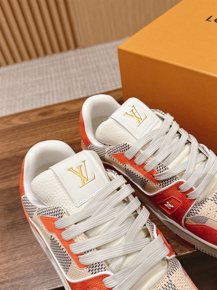 LOUIS VUITTON LV TRAINER SNEAKER ORANGE - L041