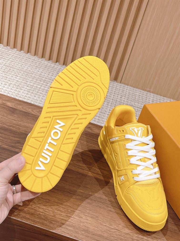 LOUIS VUITTON LV TRAINER SNEAKER YELLOW - L082