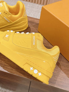 LOUIS VUITTON LV TRAINER SNEAKER YELLOW - L082