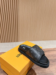 LOUIS VUITTON MIAMI MULE - S008