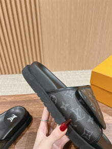 LOUIS VUITTON MIAMI MULE - S008