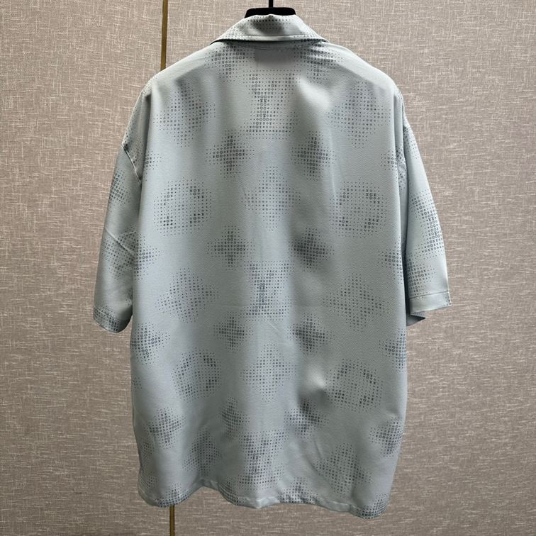 LOUIS VUITTON MONOGRAM SILK STREET STYLE SHORT-SLEEVES - V035