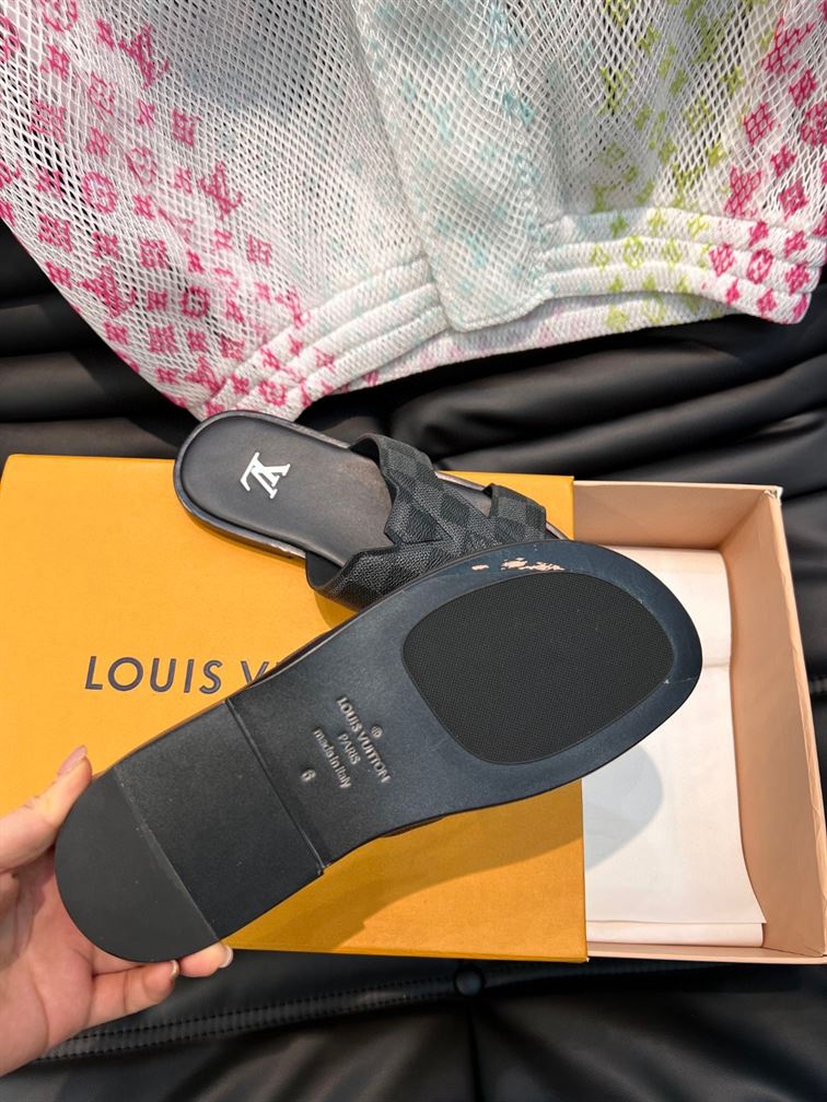 LOUIS VUITTON OASIS MULE - S096