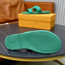 LOUIS VUITTON OASIS MULE - S117