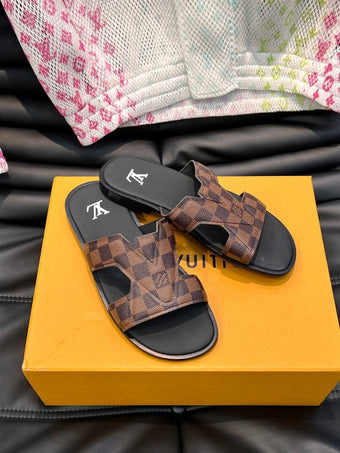 LOUIS VUITTON OASIS MULE - S170