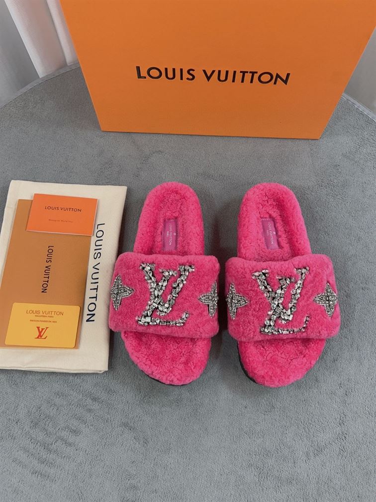 LOUIS VUITTON PASEO FLAT COMFORT MULE - S121