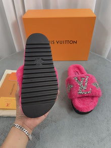 LOUIS VUITTON PASEO FLAT COMFORT MULE - S121