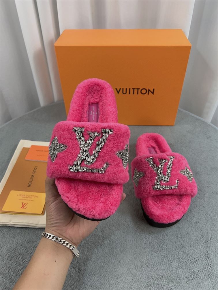 LOUIS VUITTON PASEO FLAT COMFORT MULE - S121