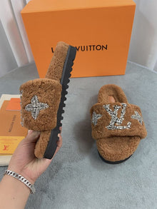 LOUIS VUITTON PASEO FLAT COMFORT MULE - S122