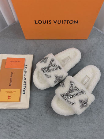 LOUIS VUITTON PASEO FLAT COMFORT MULE - S124