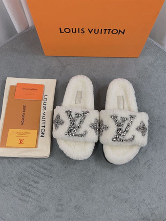 LOUIS VUITTON PASEO FLAT COMFORT MULE - S124