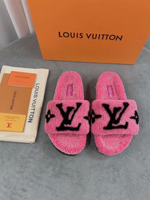 LOUIS VUITTON PASEO FLAT COMFORT MULE - S128