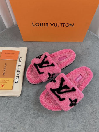 LOUIS VUITTON PASEO FLAT COMFORT MULE - S128