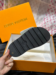 LOUIS VUITTON POOL PILLOW FLAT COMFORT MULE - S051