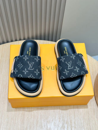 LOUIS VUITTON POOL PILLOW FLAT COMFORT MULE - S055