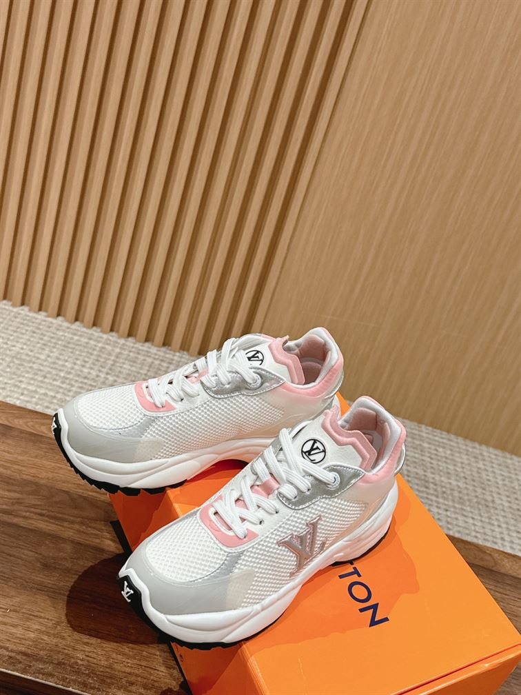 LOUIS VUITTON RUN 55 SNEAKER PINK - L116