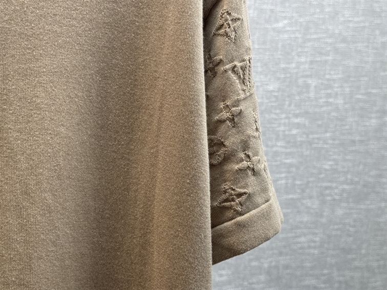 LOUIS VUITTON SHORT-SLEEVED COTTON CREWNECK BEIGE - V018