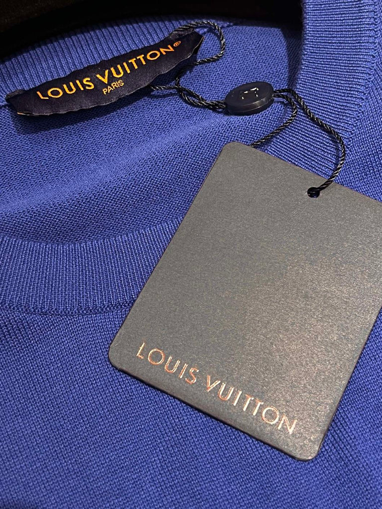 LOUIS VUITTON SHORT-SLEEVED SIGNATURE CREWNECK - V057