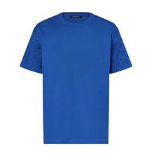 LOUIS VUITTON SHORT-SLEEVED SIGNATURE CREWNECK - V057