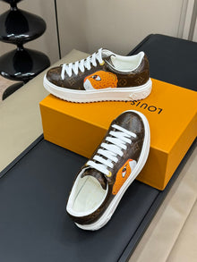 LOUIS VUITTON TIME OUT SNEAKER - L101