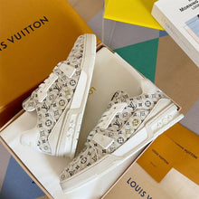 LOUIS VUITTON TRAINER BEIGE STRIPE MONOGRAM SNEAKER - L136