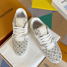 LOUIS VUITTON TRAINER BEIGE STRIPE MONOGRAM SNEAKER - L136