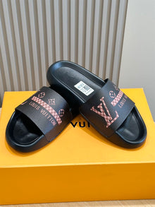 LOUIS VUITTON WATERFRONT MULE - S079