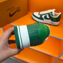 LOUIS VUITTON X NIKE AIR FORCE 1 SNEAKER - L091