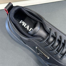 PRADA BLACK LEATHER SNEAKERS - P057