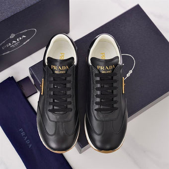 PRADA BLACK LEATHER SNEAKERS - P069