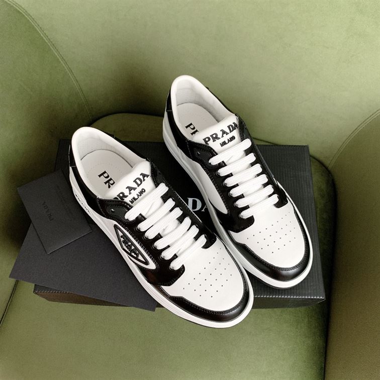 PRADA DISTRICT SNEAKER WHITE BLACK - P026