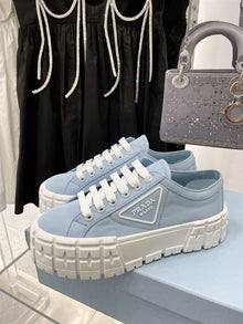 PRADA DOUBLE WHEEL RE-NYLON GABARDINE SNEAKERS LIGHT BLUE - P068