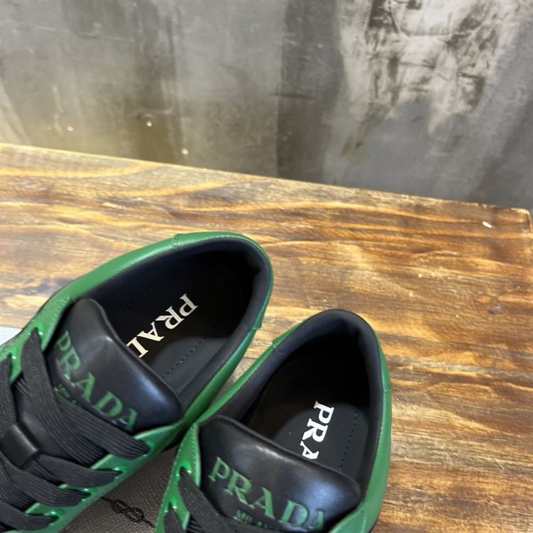 PRADA DOWNTOWN LEATHER SNEAKERS GREEN - P040