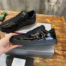 PRADA DOWNTOWN PATENT LEATHER SNEAKERS BLACK - P038