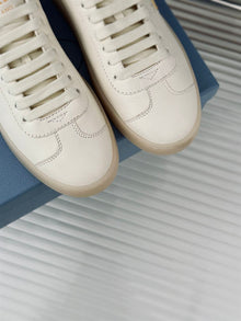 PRADA LEATHER SNEAKERS IVORY - P049