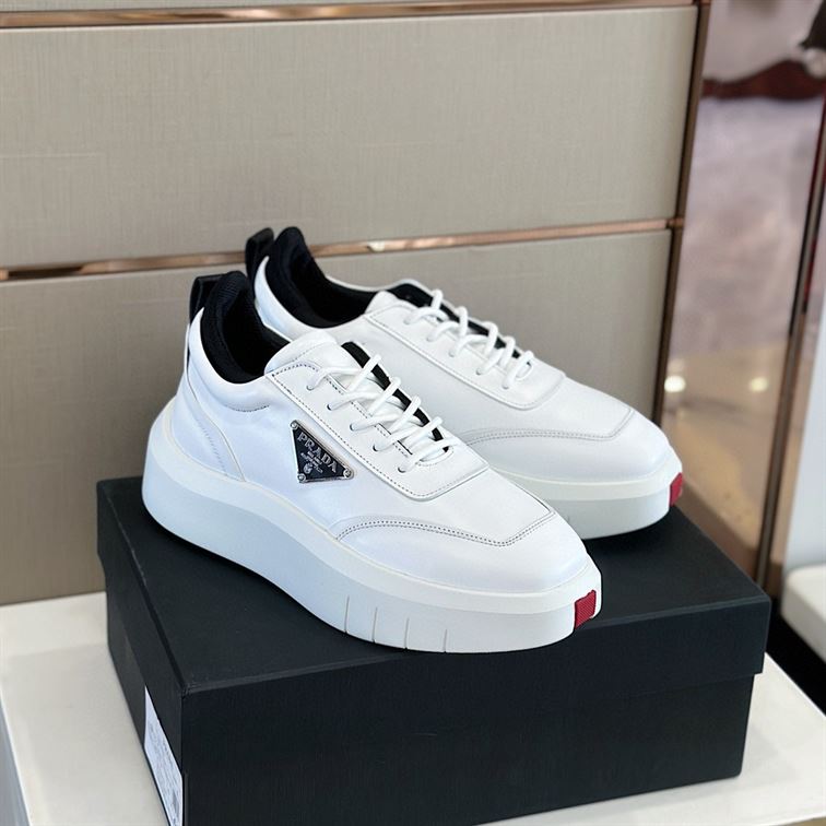 PRADA WHITE LEATHER SNEAKERS - P058