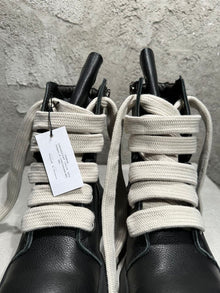 RICK OWENS JUMBO LACE BOZO TRACTOR BOOTS - DY022