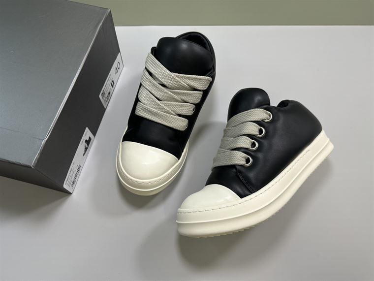 RICK OWENS JUMBO LACE PADDED SNEAKERS - DY007