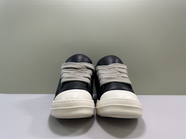 RICK OWENS JUMBO LACE PADDED SNEAKERS - DY007