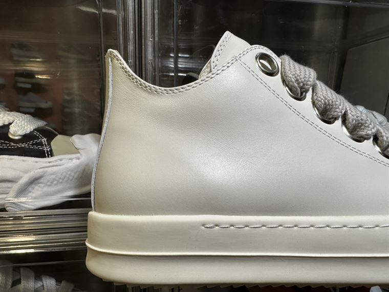 RICK OWENS JUMBO LACED SNEAKERS TRIPLE OFF-WHITE - DY042