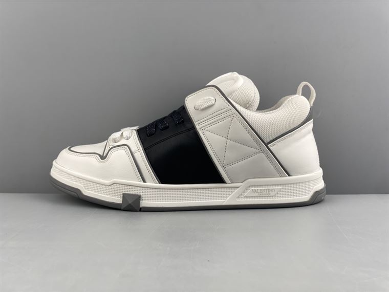 VALENTINO OPEN SKATE CALFSKIN AND FABRIC SNEAKER - TM038