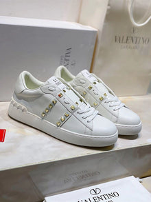 VALENTINO ROCKSTUD UNTITLED SNEAKER - TM031