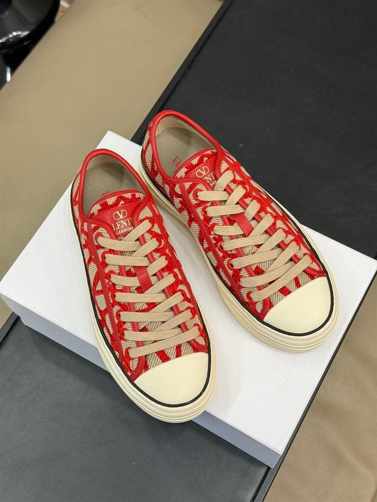 VALENTINO TOILE ICONOGRAPHE TOTALOOP LOW-TOP SNEAKER - TM020