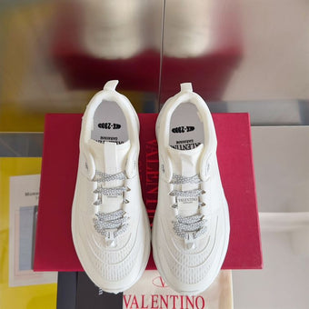 VALENTINO TRUE ACT LOW TOP SNEAKER IN MESH AND RUBBERIZED FABRIC - TM019