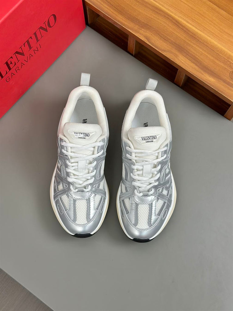 VALENTINO VLOGO EASYJOG SNEAKER IN MIRROR AND FABRIC - TM004