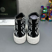 VERSACE LOGO-PRINT HIGH-TOP SNEAKERS - UH011