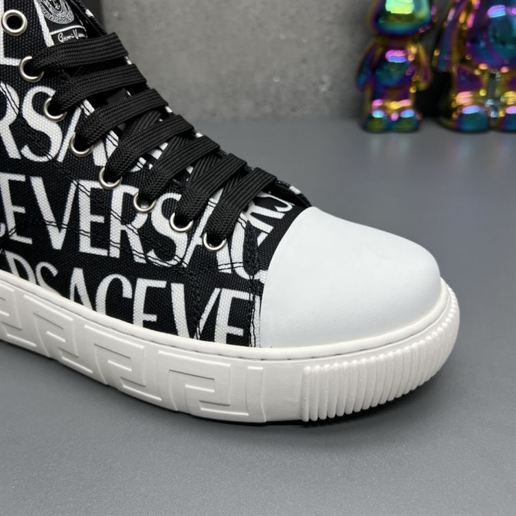 VERSACE LOGO-PRINT HIGH-TOP SNEAKERS - UH011