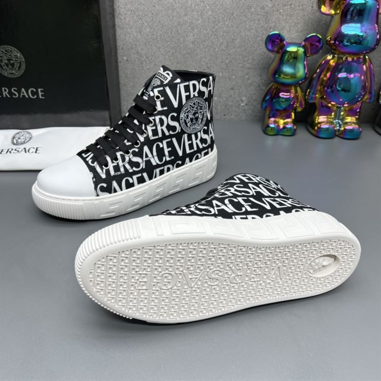 VERSACE LOGO-PRINT HIGH-TOP SNEAKERS - UH011