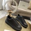 ALEXANDER MCQUEEN OVERSIZED SNEAKER IN BLACK - M001